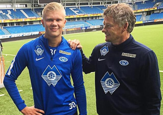 澳超官方：中央海岸水手vs悉尼FC因雷电天气推迟1个小时开球