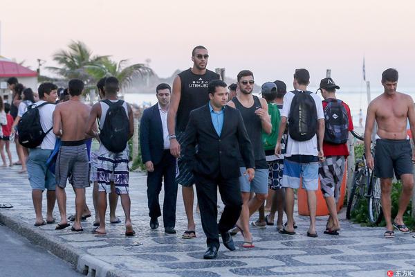 土媒：贝西克塔斯想冬窗引入迪萨西，莱斯特城后卫费斯是备选