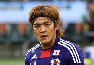 区里柳江寒，天天护主说乔丹打1不如詹姆斯，结果自己拿满詹跟我的臭鱼烂虾打的有来有回赢了两分，打到最后了，斗牛还拖时间，拿着满詹还这么没自信的吗5亮26回复