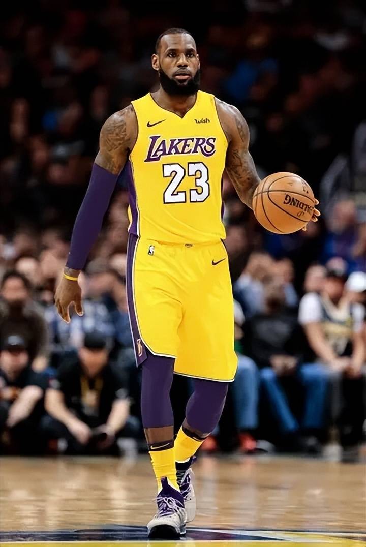 棒球运动员的食谱揭秘如何通过饮食维持162场常规赛体能